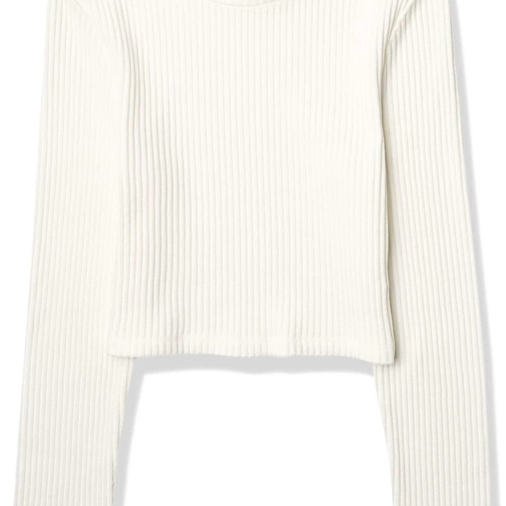 Ambiance Apparel off white Ribbed Crop Top turtle neck Long sleeve sz M/NWT